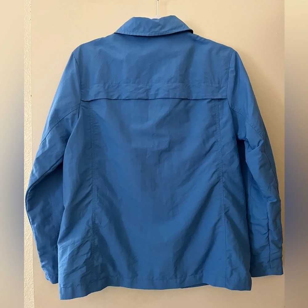 LANDS END Women’s Zip Up And Button Up Lightweight Blue Jacket. Size M